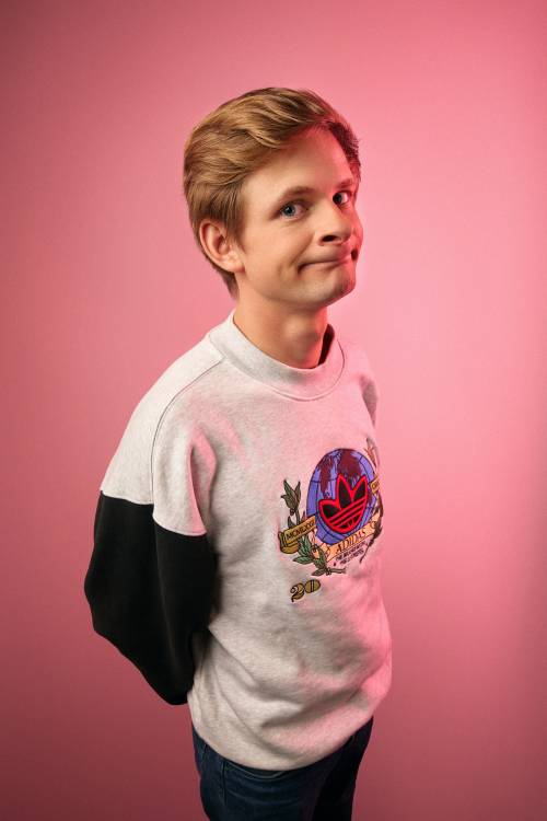 Nicolas Lacroix, artiste chez Little Bros, société de production de spectacles vivants